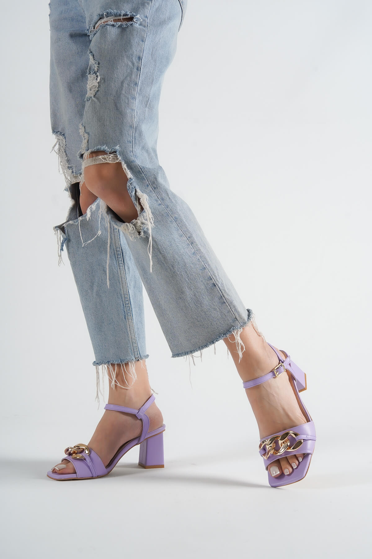 Kadın Zincirli Sandalet